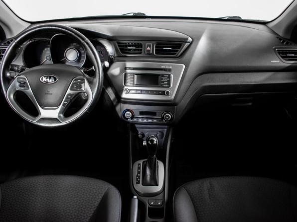 Kia Rio III Рестайлинг с пробегом 2016 года, цена 915 000 рублей, 232001 км, седан, Автокод Объявления