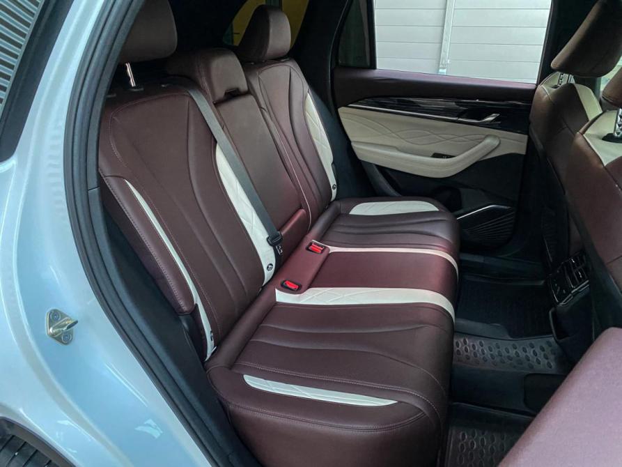 Geely Monjaro I Москва  - изображение 11