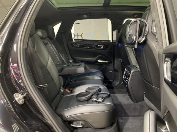 Porsche Cayenne III с пробегом 2019 года, цена 7 450 000 рублей, 90747 км, внедорожник, Автокод Объявления