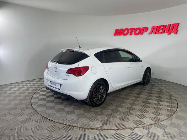 Opel Astra J с пробегом 2011 года, цена 569 000 рублей, 207962 км, хэтчбек, Автокод Объявления