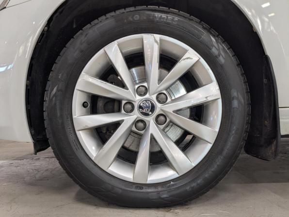 Skoda Octavia III (A7) Рестайлинг с пробегом 2019 года, цена 1 820 000 рублей, 76921 км, лифтбек, Автокод Объявления