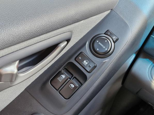 Hyundai H-1 II с пробегом 2011 года, цена 1 399 000 рублей, 172440 км, минивэн, Автокод Объявления