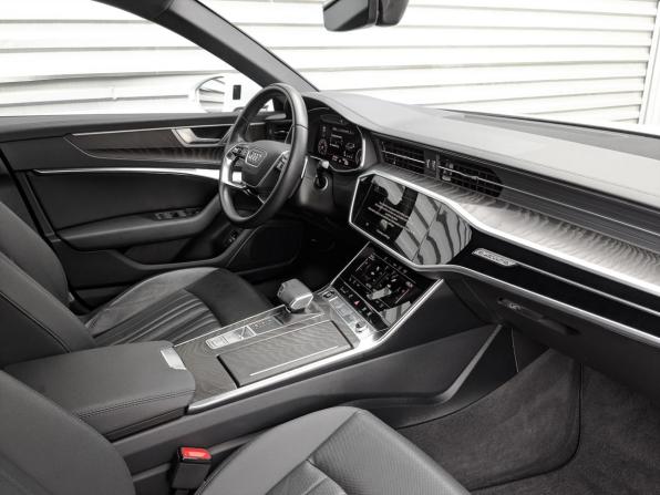 Audi A6 V (C8) с пробегом 2021 года, цена 4 745 000 рублей, 81331 км, седан, Автокод Объявления