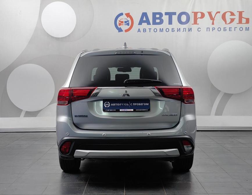 Mitsubishi Outlander III Рестайлинг 2 Москва  - изображение 4