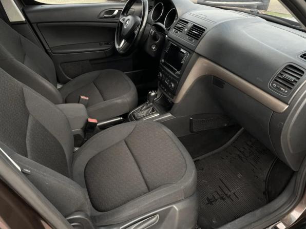 Skoda Yeti I Рестайлинг с пробегом 2015 года, цена 1 095 000 рублей, 153098 км, внедорожник, Автокод Объявления