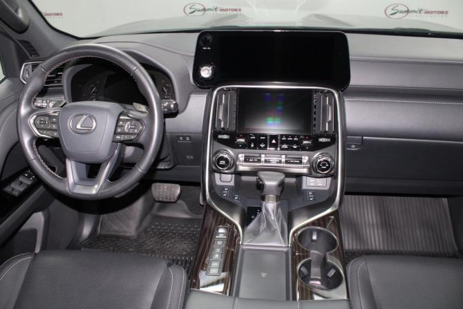 Lexus LX IV с пробегом 2022 года, цена 15 000 000 рублей, 17900 км, внедорожник, Автокод Объявления