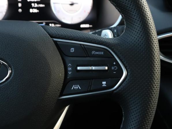 Hyundai Santa Fe IV Рестайлинг с пробегом 2021 года, цена 3 950 000 рублей, 68522 км, внедорожник, Автокод Объявления