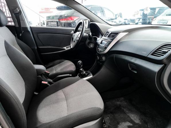 Hyundai Solaris I с пробегом 2013 года, цена 650 000 рублей, 229191 км, седан, Автокод Объявления