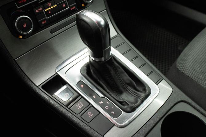 Volkswagen Passat B7 с пробегом 2011 года, цена 1 199 000 рублей, 172354 км, седан, Автокод Объявления