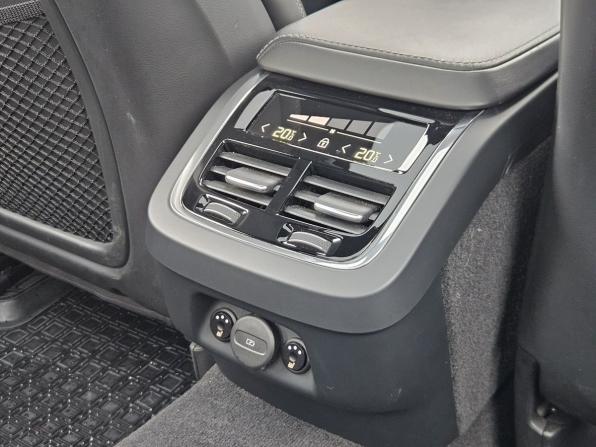 Volvo S60 III с пробегом 2020 года, цена 3 500 000 рублей, 60375 км, седан, Автокод Объявления