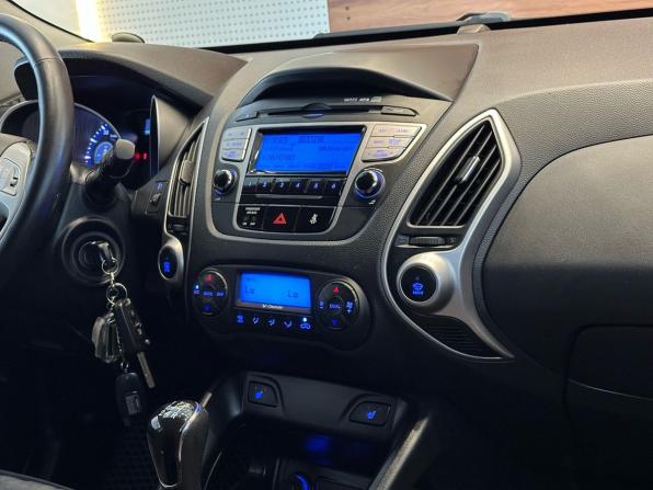 Hyundai ix35 I с пробегом 2012 года, цена 1 049 900 рублей, 229985 км, внедорожник, Автокод Объявления