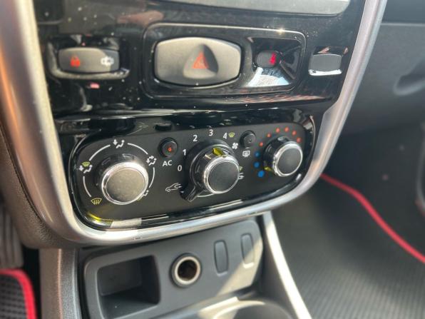 Renault Duster I с пробегом 2012 года, цена 770 000 рублей, 209281 км, внедорожник, Автокод Объявления