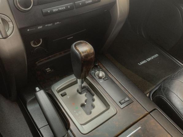 Toyota Land Cruiser 200 Series с пробегом 2011 года, цена 3 260 000 рублей, 312000 км, внедорожник, Автокод Объявления