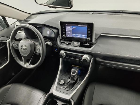 Toyota RAV4 V (XA50) с пробегом 2021 года, цена 3 599 000 рублей, 40472 км, внедорожник, Автокод Объявления