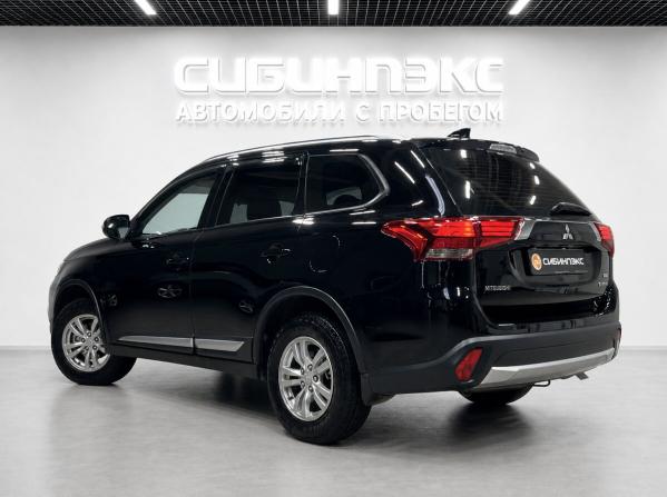 Mitsubishi Outlander III Рестайлинг 2 с пробегом 2017 года, цена 1 699 000 рублей, 208822 км, внедорожник, Автокод Объявления