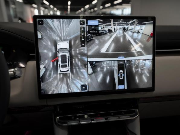 Zeekr 9X с пробегом 2025 года, цена 10 100 000 рублей, 50 км, внедорожник, Автокод Объявления