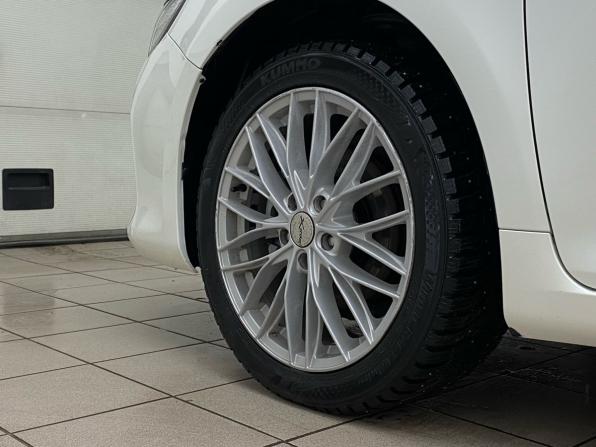 Toyota Camry VII (XV50) Рестайлинг с пробегом 2015 года, цена 1 750 000 рублей, 140947 км, седан, Автокод Объявления