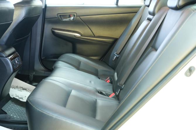 Toyota Camry VII (XV50) Рестайлинг с пробегом 2016 года, цена 1 879 000 рублей, 175000 км, седан, Автокод Объявления
