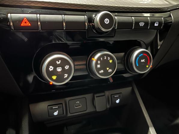 Lada (ВАЗ) Vesta I Рестайлинг (NG) с пробегом 2024 года, цена 1 199 000 рублей, 44502 км, универсал, Автокод Объявления