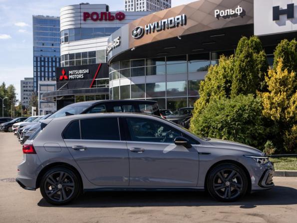 Volkswagen Golf VIII с пробегом 2021 года, цена 2 458 000 рублей, 63754 км, хэтчбек, Автокод Объявления