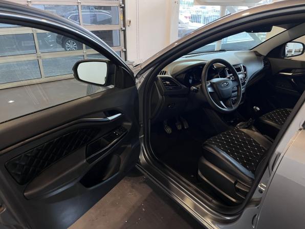 Lada (ВАЗ) Vesta I с пробегом 2019 года, цена 1 045 000 рублей, 65689 км, седан, Автокод Объявления