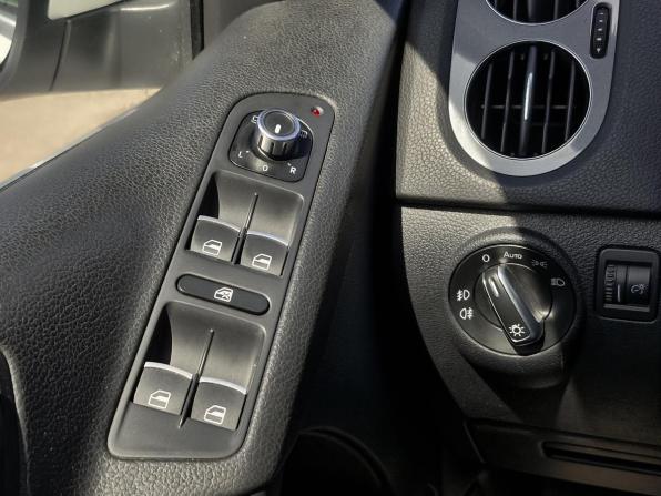 Volkswagen Tiguan I Рестайлинг с пробегом 2013 года, цена 1 539 000 рублей, 137570 км, внедорожник, Автокод Объявления