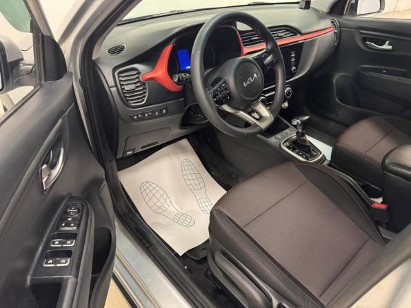 Kia Rio IV Рестайлинг с пробегом 2021 года, цена 1 199 000 рублей, 59869 км, хэтчбек, Автокод Объявления
