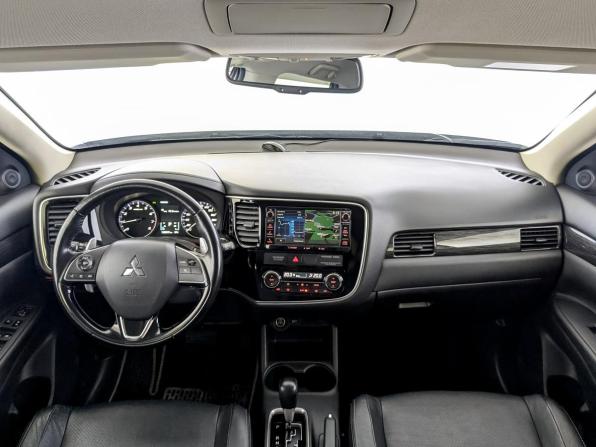 Mitsubishi Outlander III Рестайлинг 2 с пробегом 2016 года, цена 1 995 000 рублей, 128943 км, внедорожник, Автокод Объявления