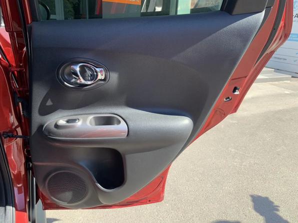 Nissan Juke I с пробегом 2012 года, цена 975 000 рублей, 81000 км, внедорожник, Автокод Объявления