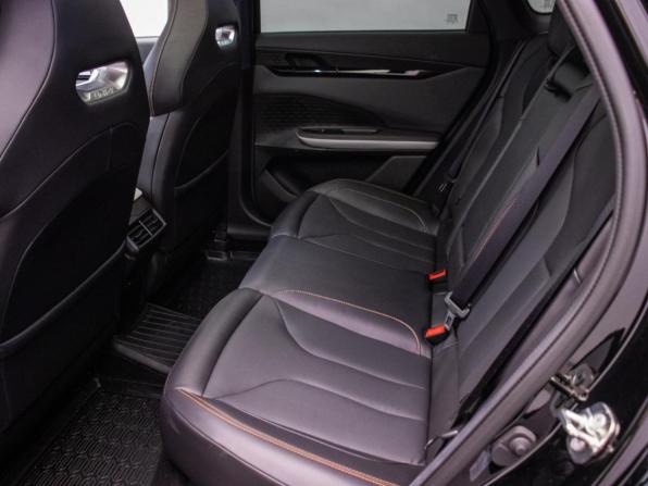 Changan UNI-V I с пробегом 2023 года, цена 2 425 000 рублей, 10761 км, лифтбек, Автокод Объявления