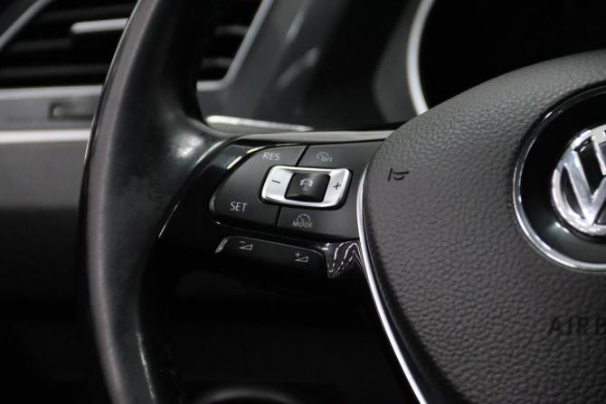 Volkswagen Tiguan II с пробегом 2017 года, цена 2 410 150 рублей, 173123 км, внедорожник, Автокод Объявления