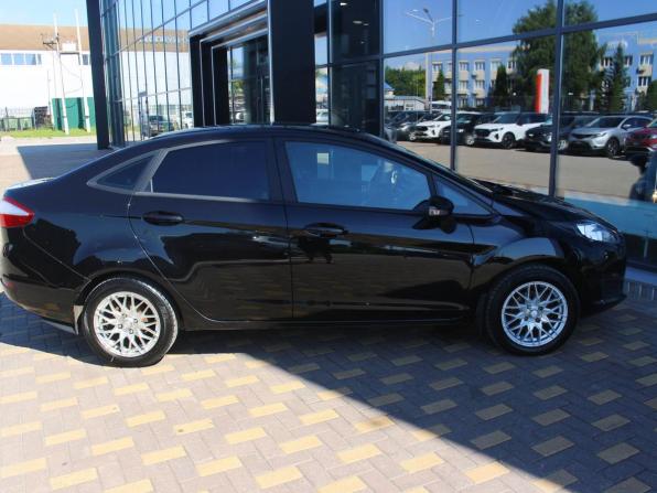Ford Fiesta Mk6 Рестайлинг с пробегом 2016 года, цена 842 000 рублей, 89080 км, седан, Автокод Объявления