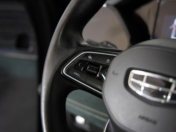 Geely Monjaro I с пробегом 2023 года, цена 2 675 000 рублей, 114912 км, внедорожник, Автокод Объявления