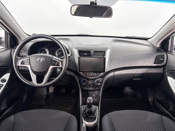Hyundai Solaris I с пробегом 2013 года, цена 585 600 рублей, 217482 км, хэтчбек, Автокод Объявления