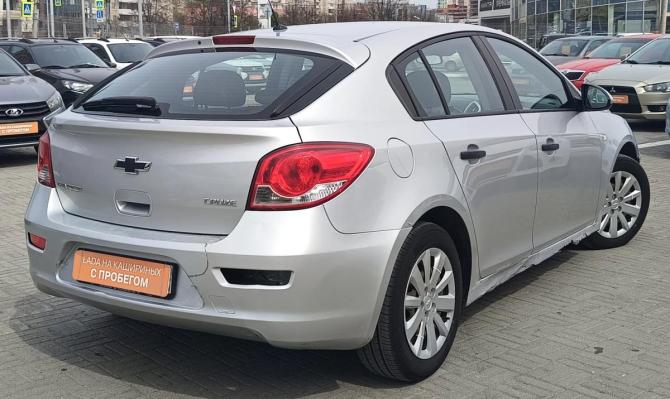 Chevrolet Cruze I Рестайлинг с пробегом 2012 года, цена 430 000 рублей, 323000 км, хэтчбек, Автокод Объявления