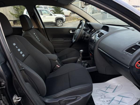 Renault Megane II Рестайлинг с пробегом 2008 года, цена 319 000 рублей, 280887 км, седан, Автокод Объявления