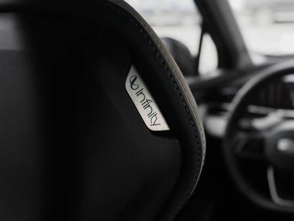 Geely Atlas II с пробегом 2024 года, цена 3 090 000 рублей, 14609 км, внедорожник, Автокод Объявления