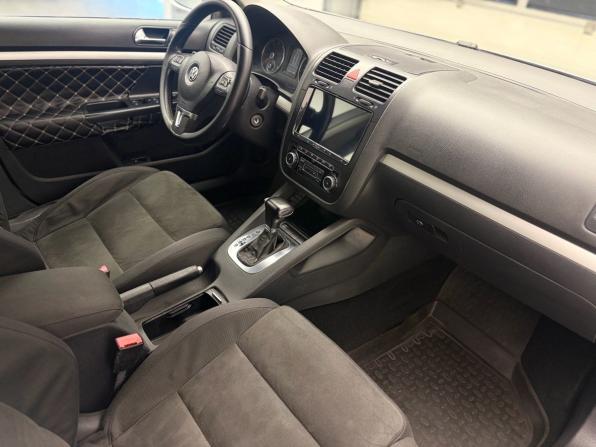 Volkswagen Jetta V с пробегом 2009 года, цена 630 000 рублей, 350000 км, седан, Автокод Объявления