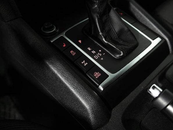 Volkswagen Amarok I Рестайлинг с пробегом 2018 года, цена 2 949 700 рублей, 261959 км, offers.body_type.unknown, Автокод Объявления
