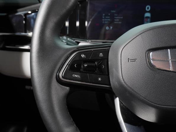 Geely Atlas II с пробегом 2024 года, цена 3 248 000 рублей, 32194 км, внедорожник, Автокод Объявления