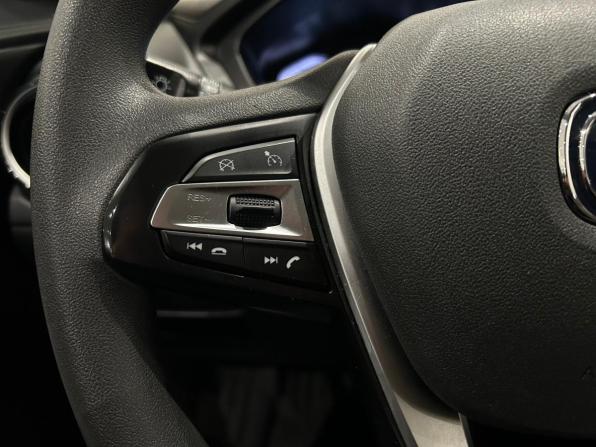 Changan Alsvin с пробегом 2023 года, цена 1 049 000 рублей, 49526 км, седан, Автокод Объявления