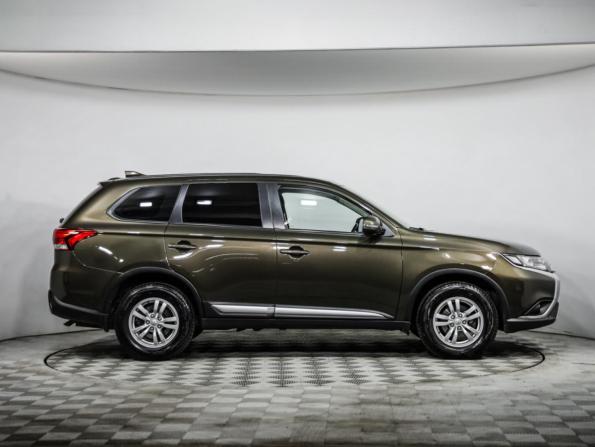 Mitsubishi Outlander III Рестайлинг 3 с пробегом 2020 года, цена 1 849 000 рублей, 182095 км, внедорожник, Автокод Объявления