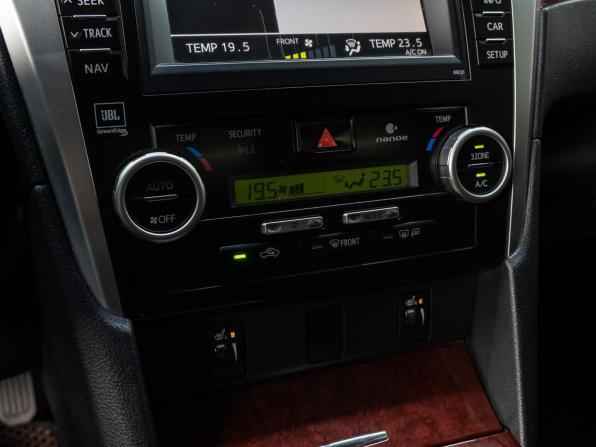 Toyota Camry VII (XV50) с пробегом 2012 года, цена 1 650 000 рублей, 243934 км, седан, Автокод Объявления