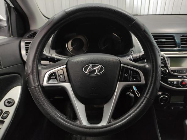 Hyundai Solaris I с пробегом 2012 года, цена 710 000 рублей, 182581 км, хэтчбек, Автокод Объявления