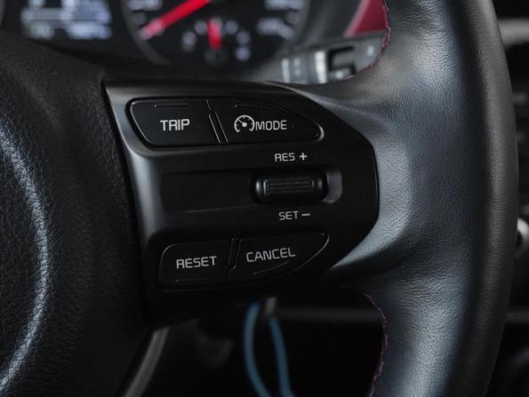 Kia Rio IV Рестайлинг с пробегом 2021 года, цена 2 159 000 рублей, 73606 км, хэтчбек, Автокод Объявления