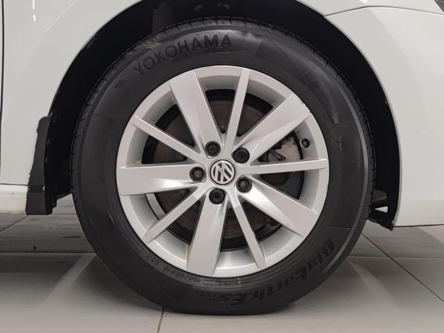 Volkswagen Polo V Рестайлинг Казань  - изображение 22