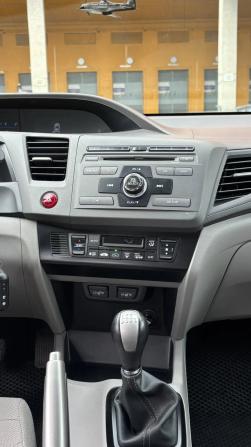 Honda Civic IX с пробегом 2012 года, цена 1 080 000 рублей, 115000 км, седан, Автокод Объявления