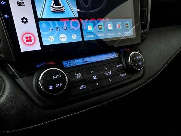 Toyota RAV4 IV (XA40) Рестайлинг с пробегом 2018 года, цена 2 650 000 рублей, 178000 км, внедорожник, Автокод Объявления