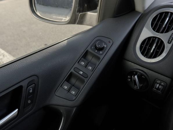 Volkswagen Tiguan I Рестайлинг с пробегом 2013 года, цена 1 218 000 рублей, 147000 км, внедорожник, Автокод Объявления