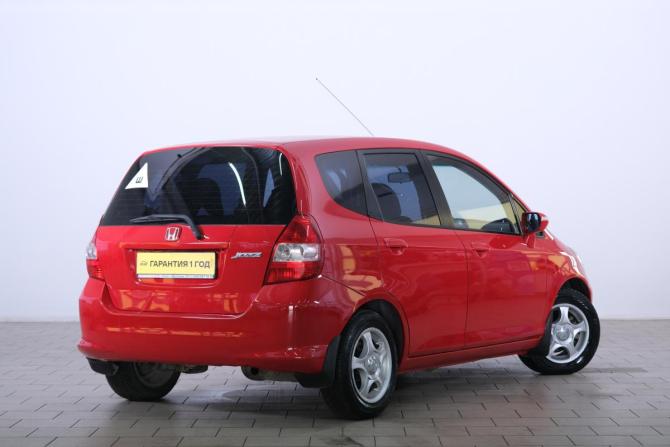 Honda Jazz I Рестайлинг с пробегом 2006 года, цена 679 000 рублей, 187000 км, хэтчбек, Автокод Объявления